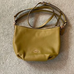 NWOT!! Coach shoulder bag.